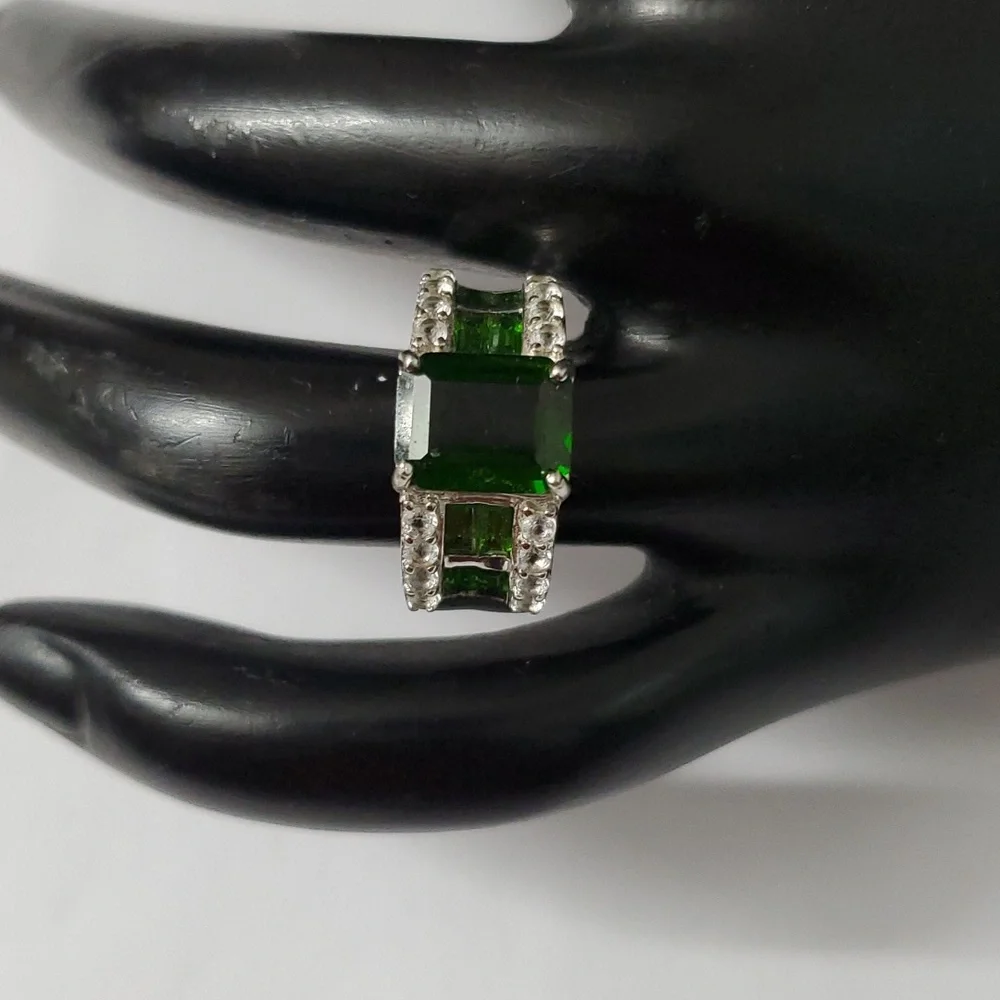 Sterling Silver 925 Russian Chrome Emerald Diopside Halo Ring